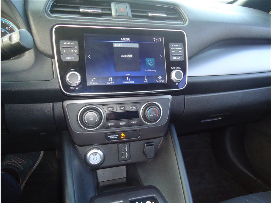 Used 2025 Nissan Leaf S FWD image 22