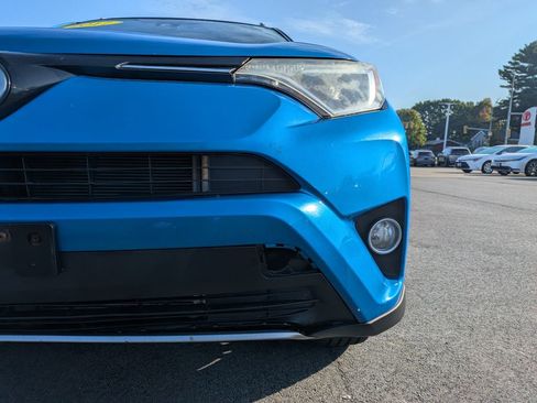 Used 2017 Toyota RAV4 XLE w/ Plus Special Value Package AWD/4WD image 10