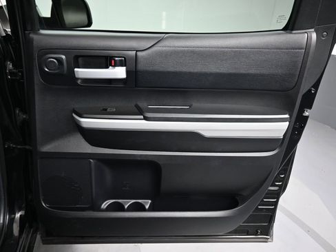 Used 2020 Toyota Tundra SR5 w/ SR5 Upgrade Package image 34