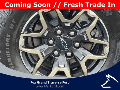 Used 2023 Chevrolet Colorado ZR2 AWD/4WD image 9