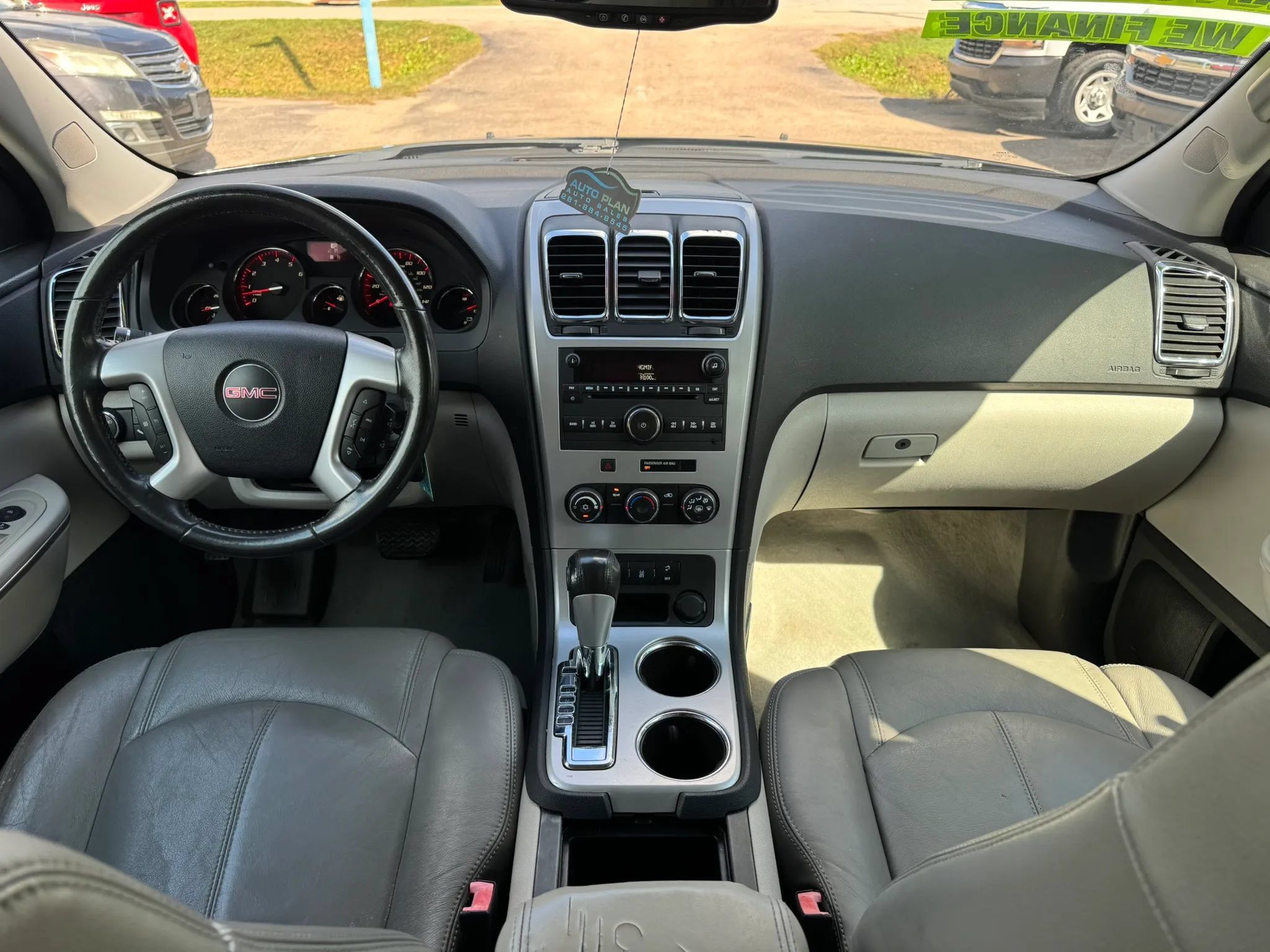 Used 2012 GMC Acadia SLE FWD image 17