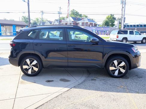 Used 2025 Volkswagen Taos S AWD/4WD image 6