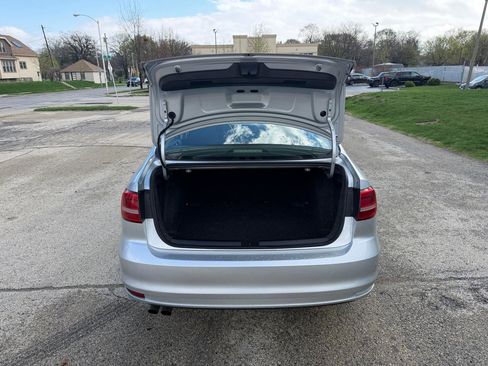 Used 2015 Volkswagen Jetta SE image 8
