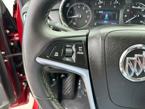 Used 2021 Buick Encore Preferred image 36