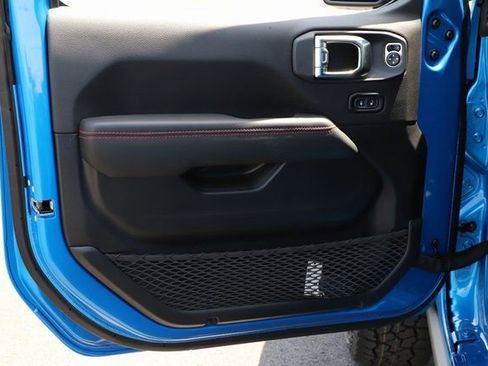 New 2025 Jeep Gladiator Rubicon w/ Safety Group image 19