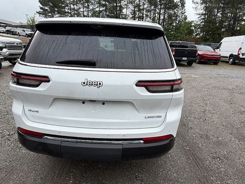 Used 2025 Jeep Grand Cherokee L Limited w/ Luxury Tech Group II AWD/4WD image 9
