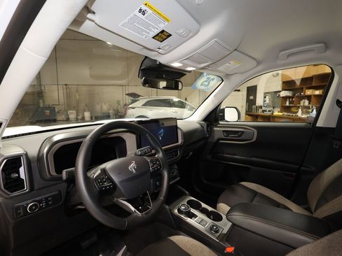 Used 2025 Ford Bronco Sport Big Bend w/ Convenience Package image 9