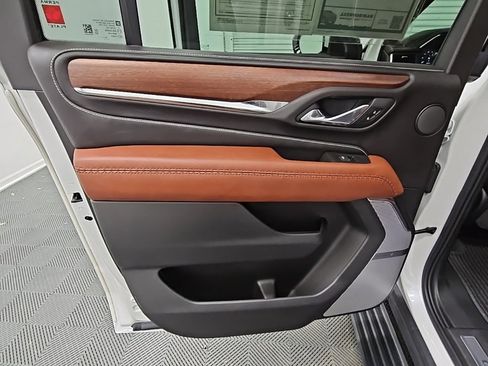 Used 2023 GMC Yukon XL Denali Ultimate image 38