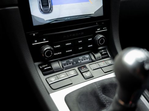 Used 2019 Porsche 718 Cayman GTS RWD image 49