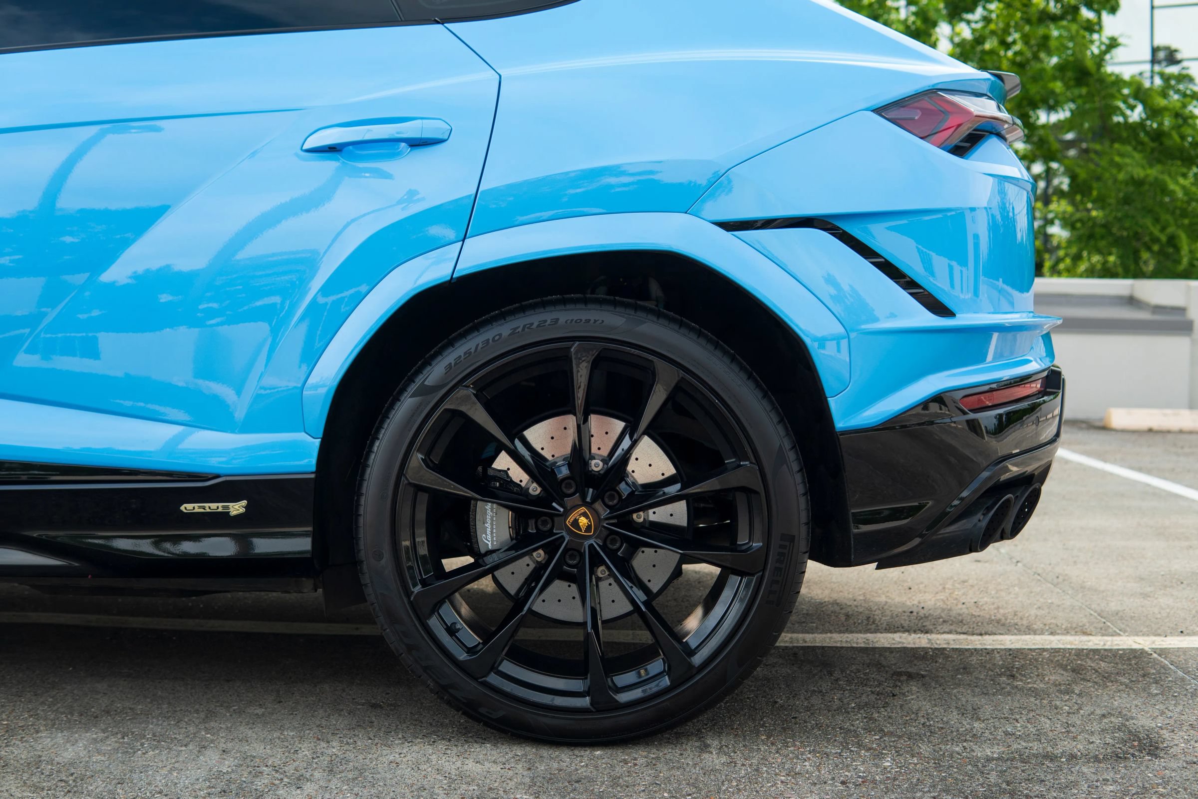 Used 2024 Lamborghini Urus S AWD/4WD image 12