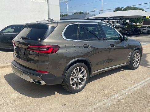 Used 2021 BMW X5 xDrive40i w/ Premium Package 2 AWD/4WD image 3