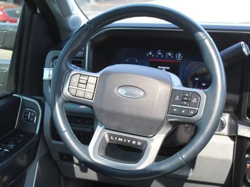 Used 2024 Ford F250 Limited AWD/4WD image 24