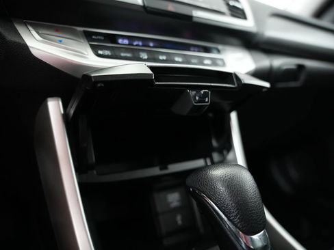 Used 2015 Honda Accord LX image 25