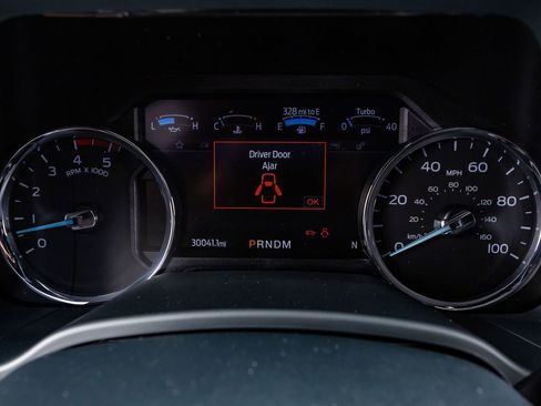 Used 2022 Ford F250 Platinum w/ Tremor Off-Road Package image 19