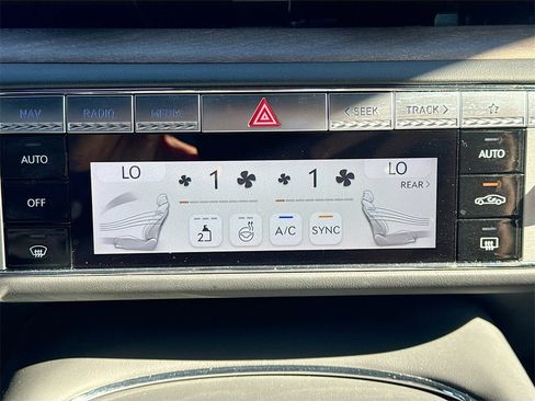 Used 2023 Genesis G90 3.5T image 17