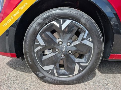 Certified 2025 Kia Niro Wave w/ Wave Preserve Package image 13