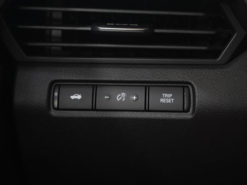 Used 2023 Nissan Altima 2.5 SR AWD/4WD image 22