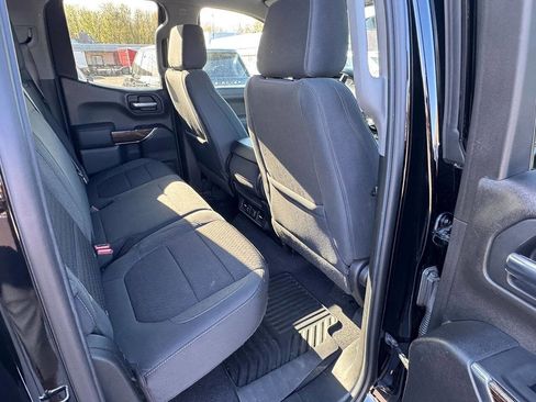 Used 2019 GMC Sierra 1500 SLE w/ SLE Value Package AWD/4WD image 12