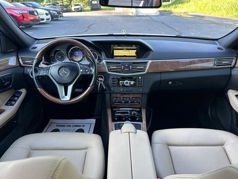 Used 2012 Mercedes-Benz E 350 Sedan image 38