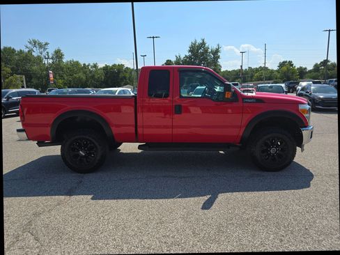 Used 2016 Ford F250 XL w/ Power Equipment Group AWD/4WD image 4