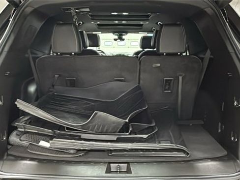 Used 2022 Chevrolet Traverse Premier w/ Redline Edition image 7