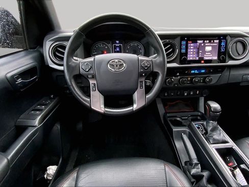 Used 2019 Toyota Tacoma TRD Pro AWD/4WD image 6