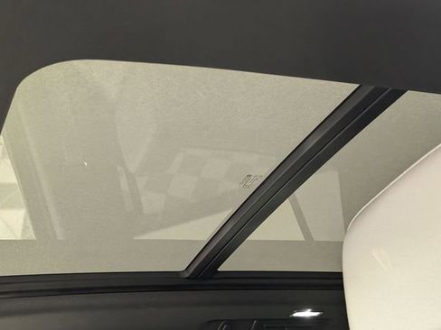 Used 2022 Chevrolet Tahoe Z71 w/ Luxury Package image 13