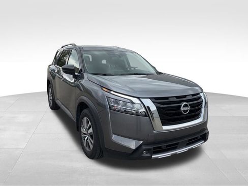 Certified 2022 Nissan Pathfinder SL AWD/4WD image 18
