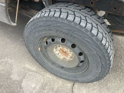 Used 2014 Ford F150 XLT w/ XLT Convenience Package image 16