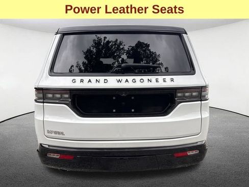 Used 2025 Jeep Grand Wagoneer Series III w/ Rear Seat Video Group 1 AWD/4WD image 11