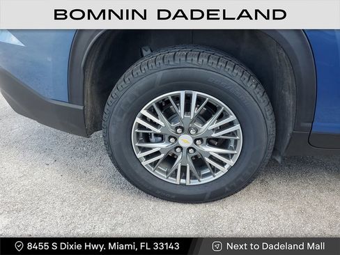 Used 2024 Chevrolet Traverse LS image 8