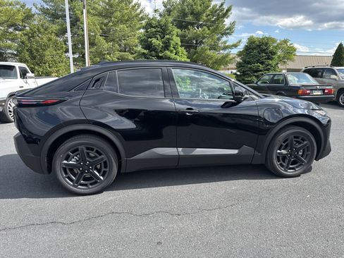 New 2026 Subaru Uncharted AWD image 21