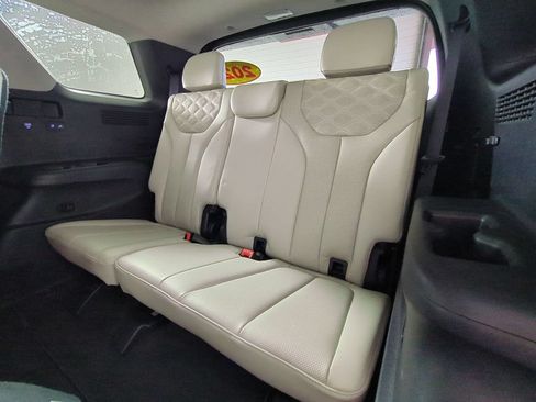 Used 2021 Hyundai Palisade Limited w/ Cargo Package FWD image 16