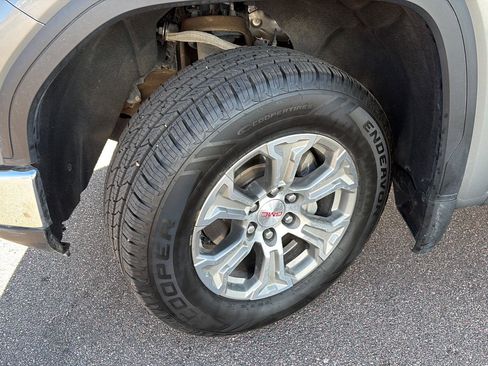 Used 2024 GMC Sierra 1500 SLT image 9