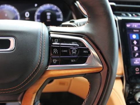 Used 2025 Jeep Grand Cherokee L Summit AWD/4WD image 22