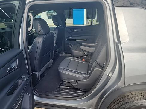 Used 2026 Chevrolet Traverse LT AWD/4WD image 18