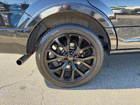 Used 2014 Ford Expedition Limited w/ Equipment Group 301A RWD image 9