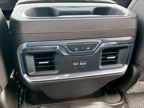 Used 2025 GMC Sierra 3500 Denali w/ Denali Reserve Package AWD/4WD image 34