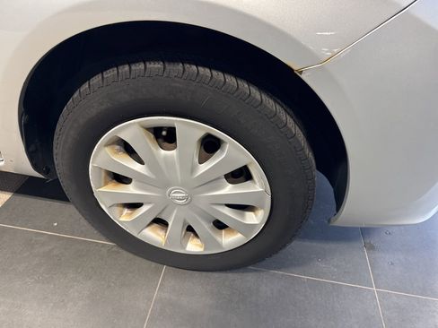 Used 2014 Nissan Versa S image 13