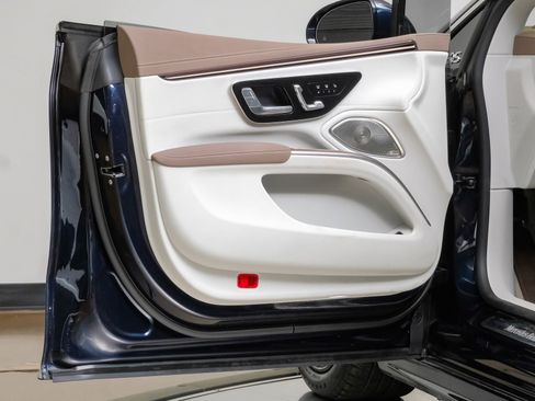 Used 2023 Mercedes-Benz EQS 450+ 4MATIC Sedan image 42