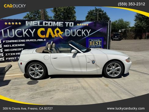 Used 2004 BMW Z4 3.0i RWD image 2