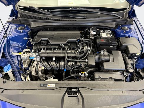 Used 2025 Hyundai Elantra SEL FWD image 22