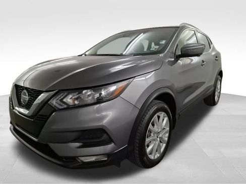 Used 2022 Nissan Rogue Sport SV w/ Technology Package FWD image 3