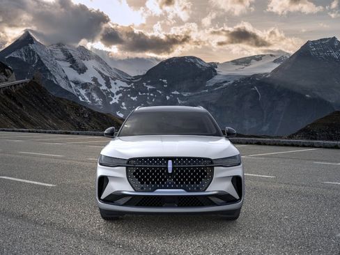 New 2026 Lincoln Nautilus Reserve AWD/4WD image 6
