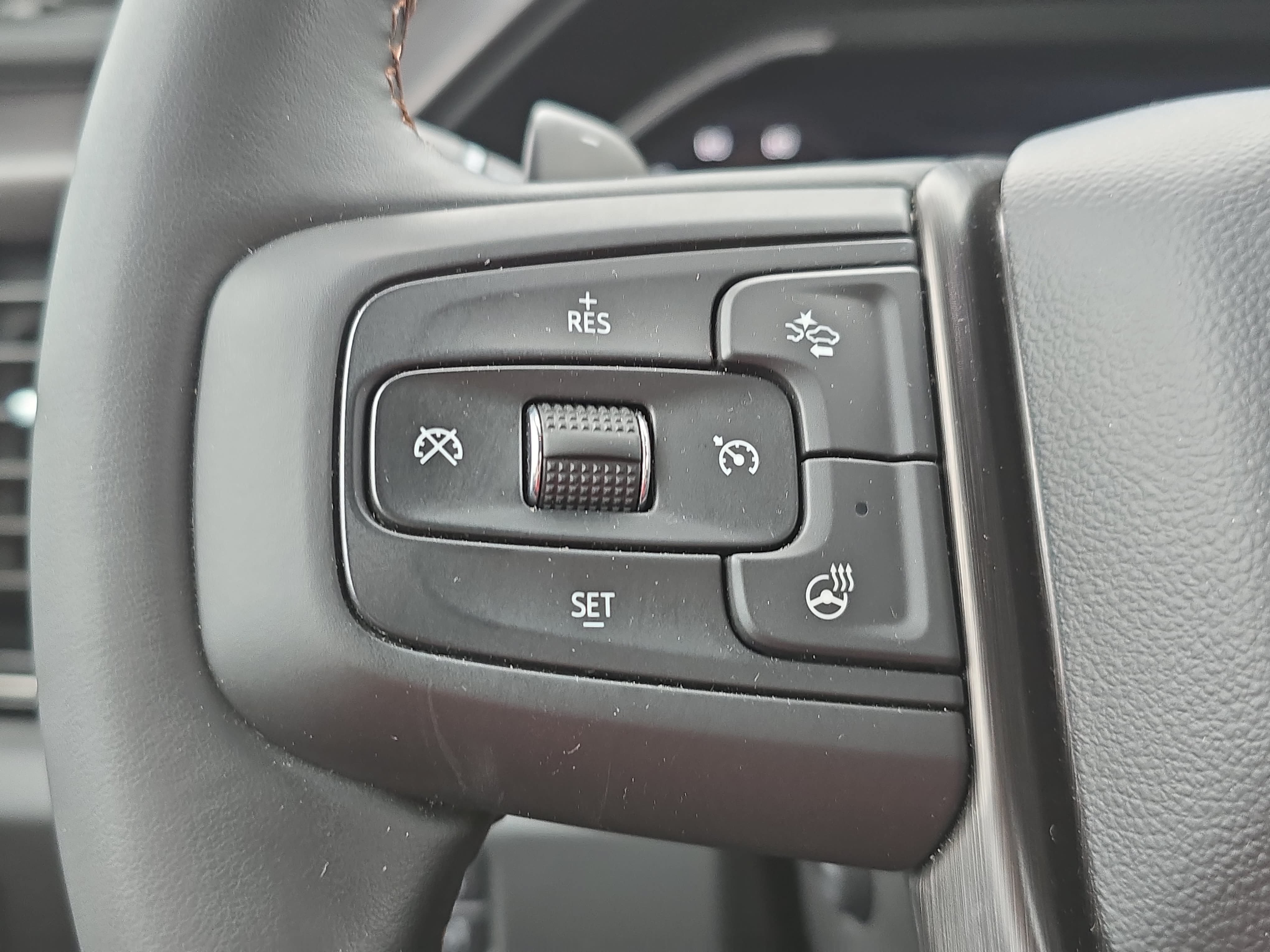 Used 2024 GMC Sierra 1500 AT4 w/ AT4 Preferred Package AWD/4WD image 16