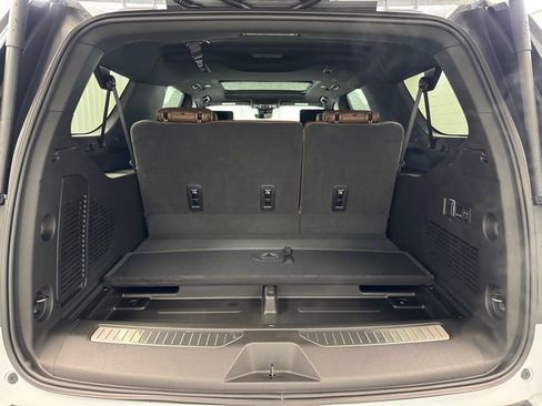 New 2026 Chevrolet Suburban High Country AWD/4WD image 26