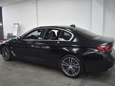 Used 2023 BMW 530e xDrive 530e iPerformance w/ Convenience Package image 8