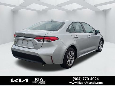 Used 2024 Toyota Corolla LE image 3