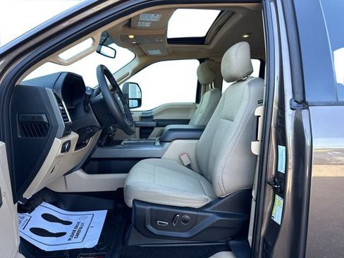 Used 2016 Ford F150 XLT w/ Equipment Group 302A Luxury AWD/4WD image 10