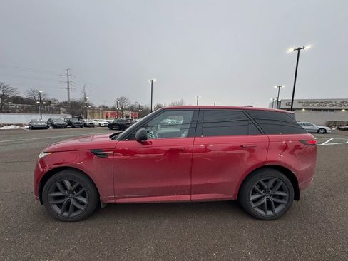 Used 2023 Land Rover Range Rover Sport SE Dynamic image 9